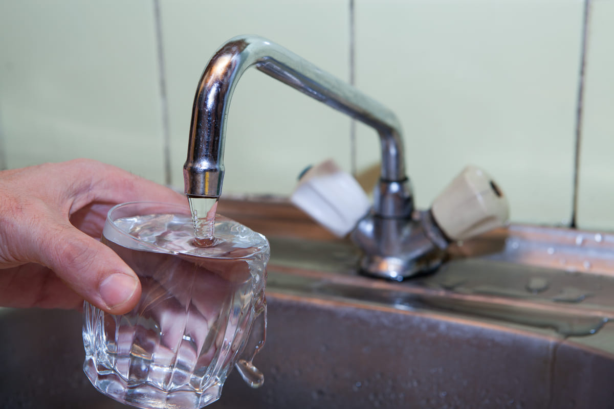 es bueno beber agua osmotizada